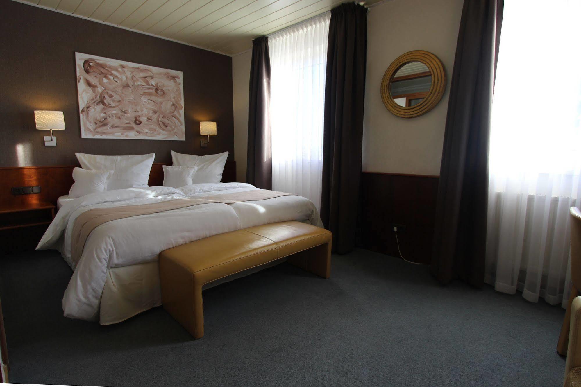 הלנתאל Boutique Hotel Restaurant Hollerather Hof מראה חיצוני תמונה