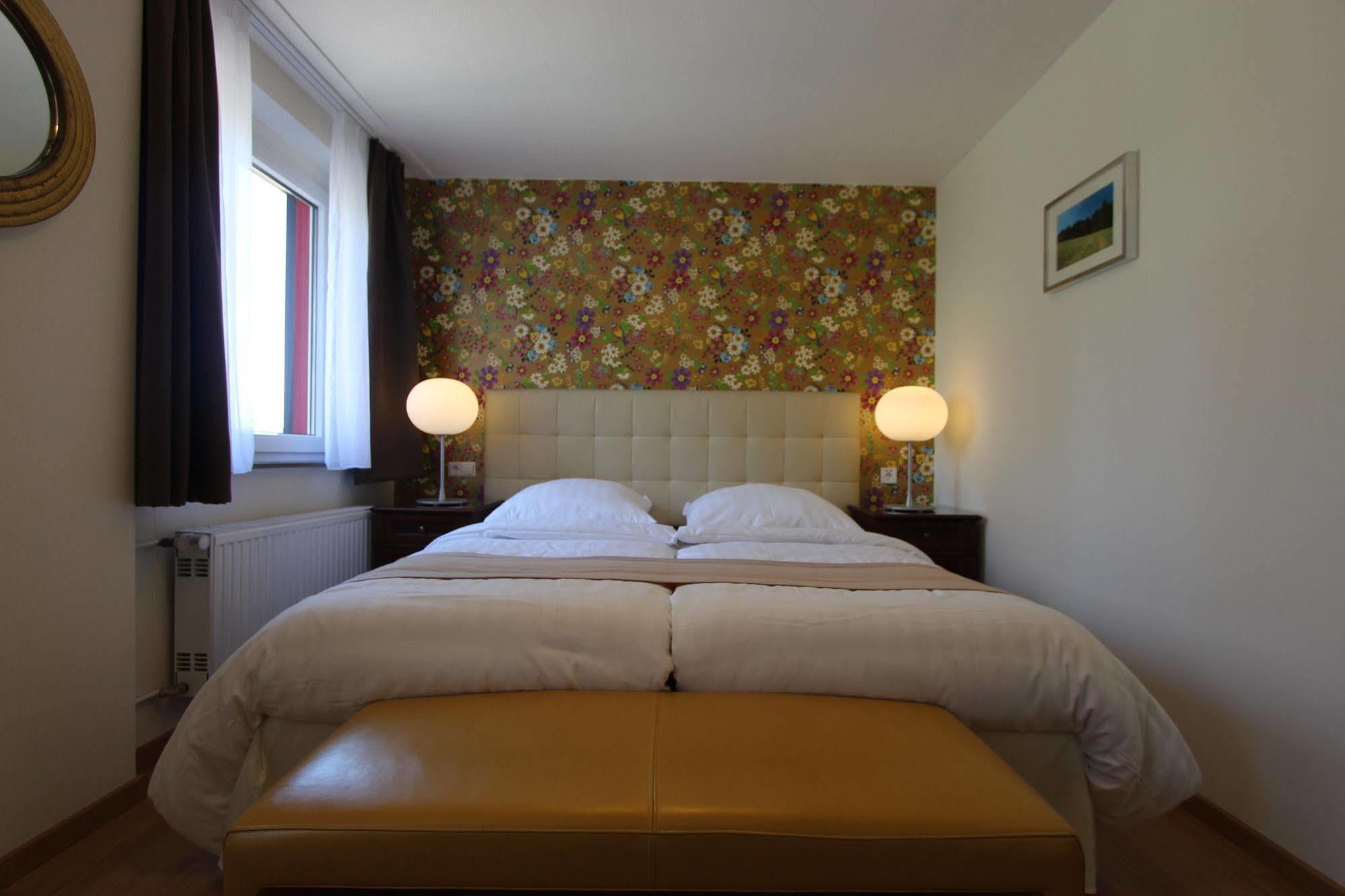 הלנתאל Boutique Hotel Restaurant Hollerather Hof מראה חיצוני תמונה